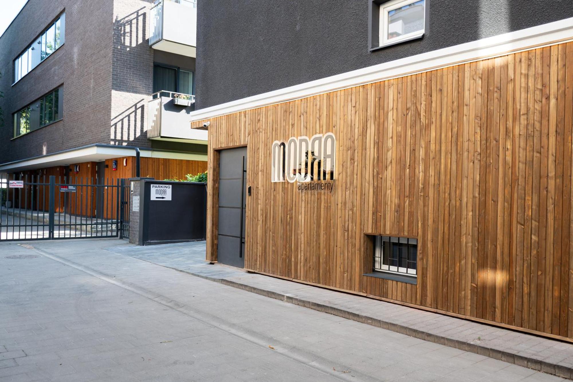 Butas Modra Warsaw