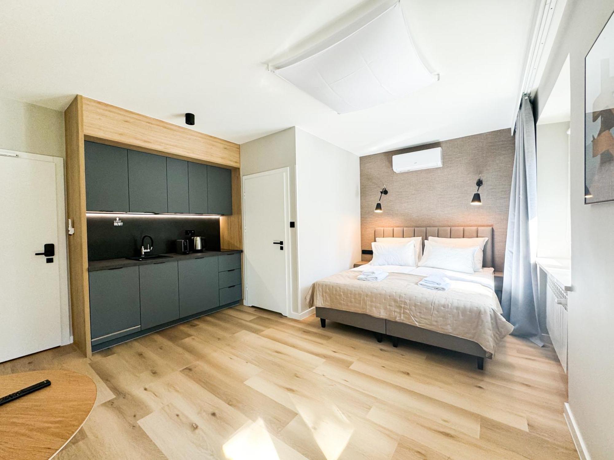 Butas Modra Warsaw